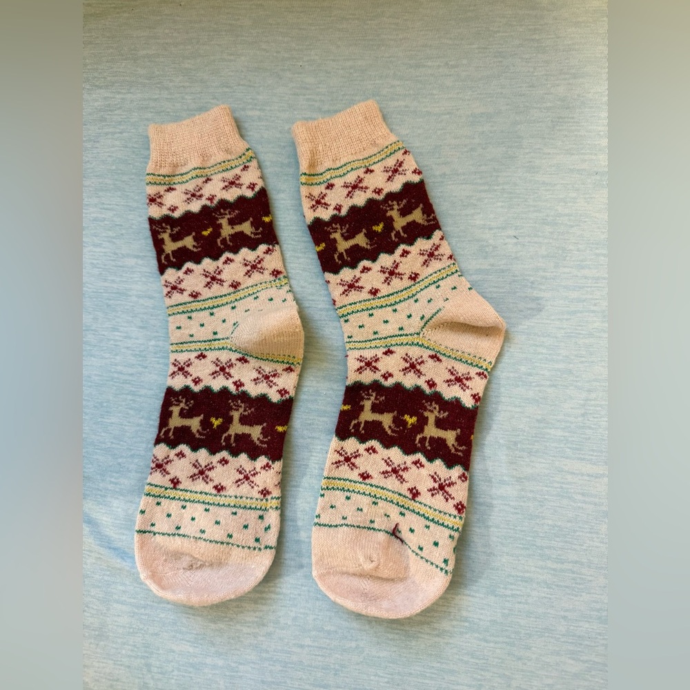 Festive Reindeer Patterned Socks in Cream and Burgundy - Picture 2 of 6